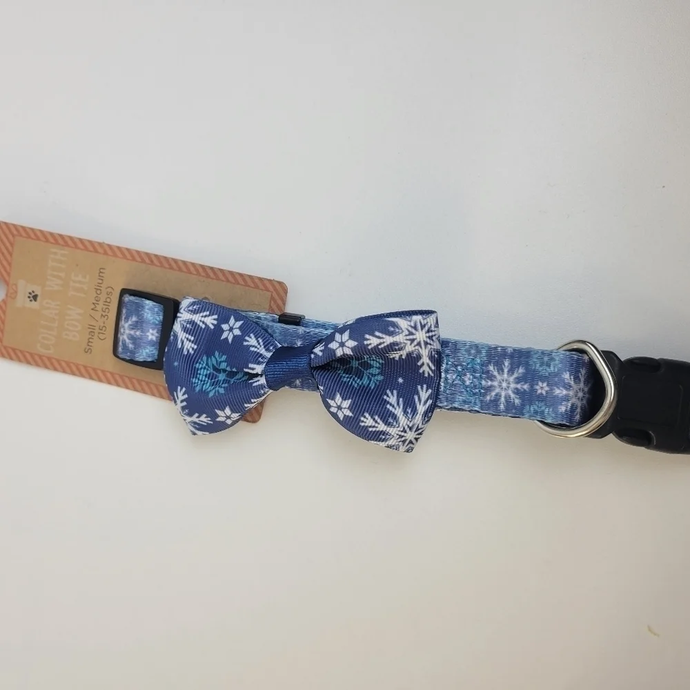 Dog collar with bow